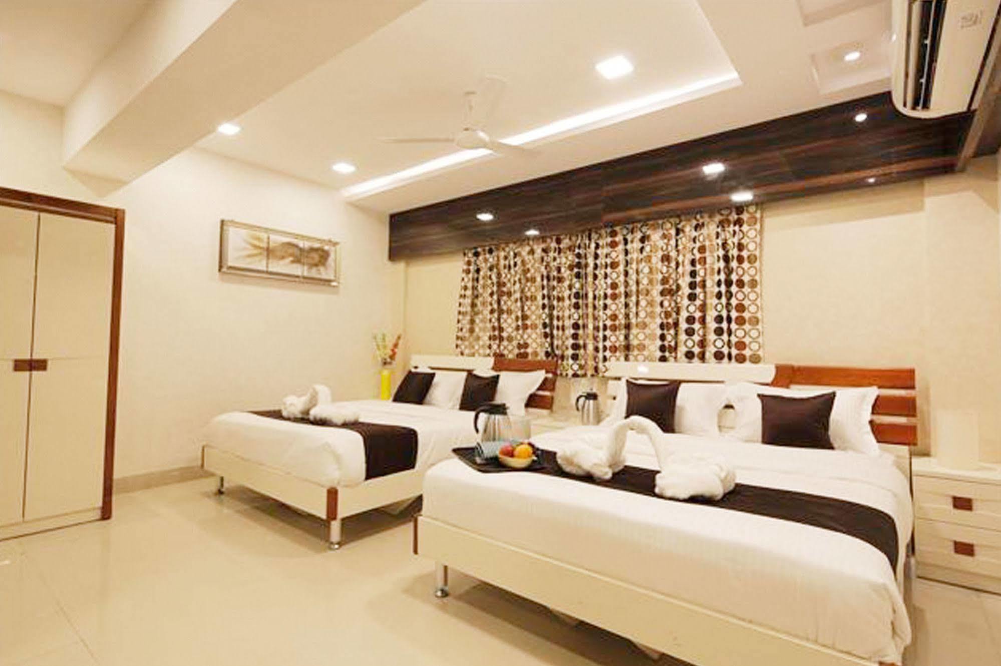 Hotel Fabexpress Annex Executive Andheri East Bombaj Zewnętrze zdjęcie